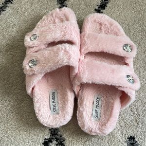 Steve Madden Slipper